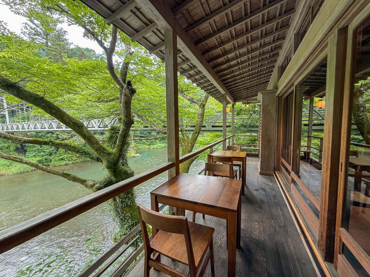 2025年7月 cafe雫店内2