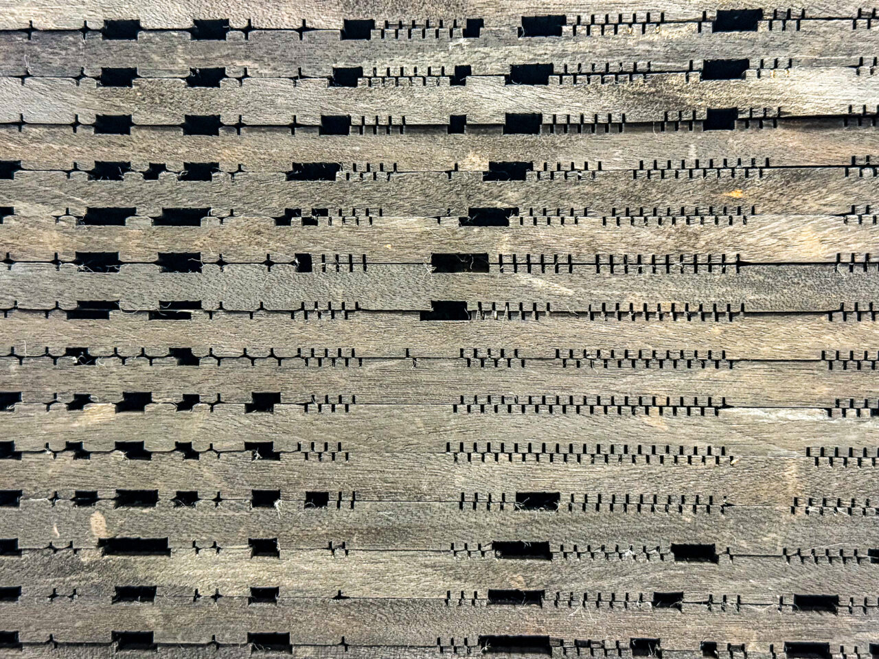 2025年10月 村山大島紬 横板 1