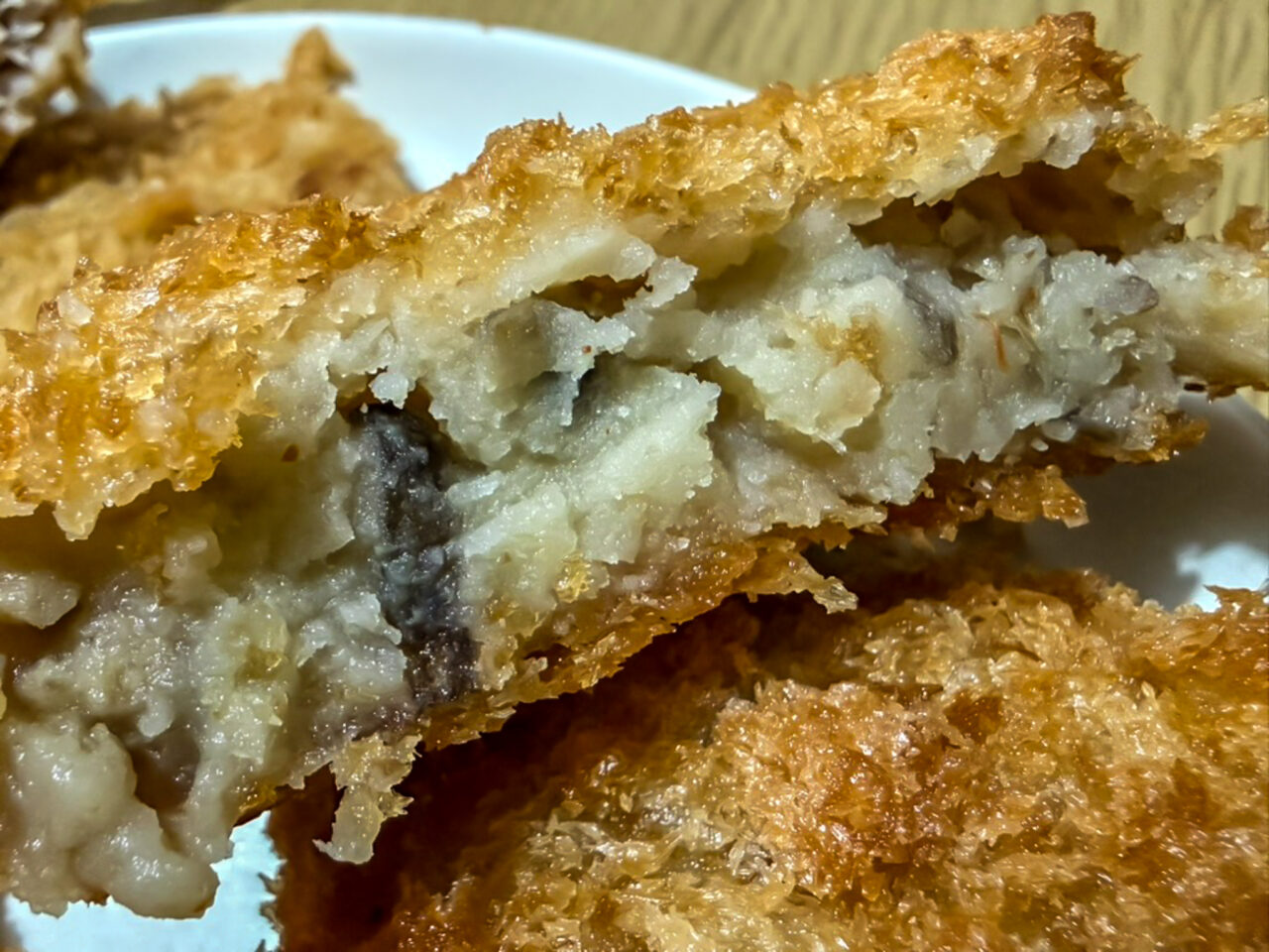 2026年2月 伊勢屋 ごぼうコロッケ 3